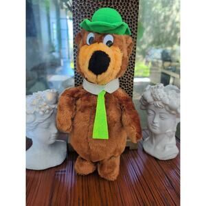 Yogi Bear 15" Plush Doll Vintage 1980 Hanna Barbara Rare Excellent Stands